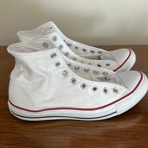 MEN’S WHITE HI-TOP CONVERSE SIZE 9